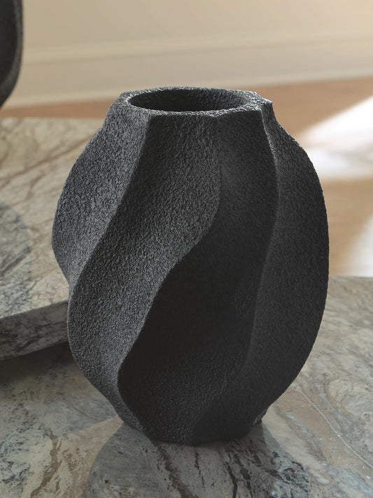 Judworth Vase