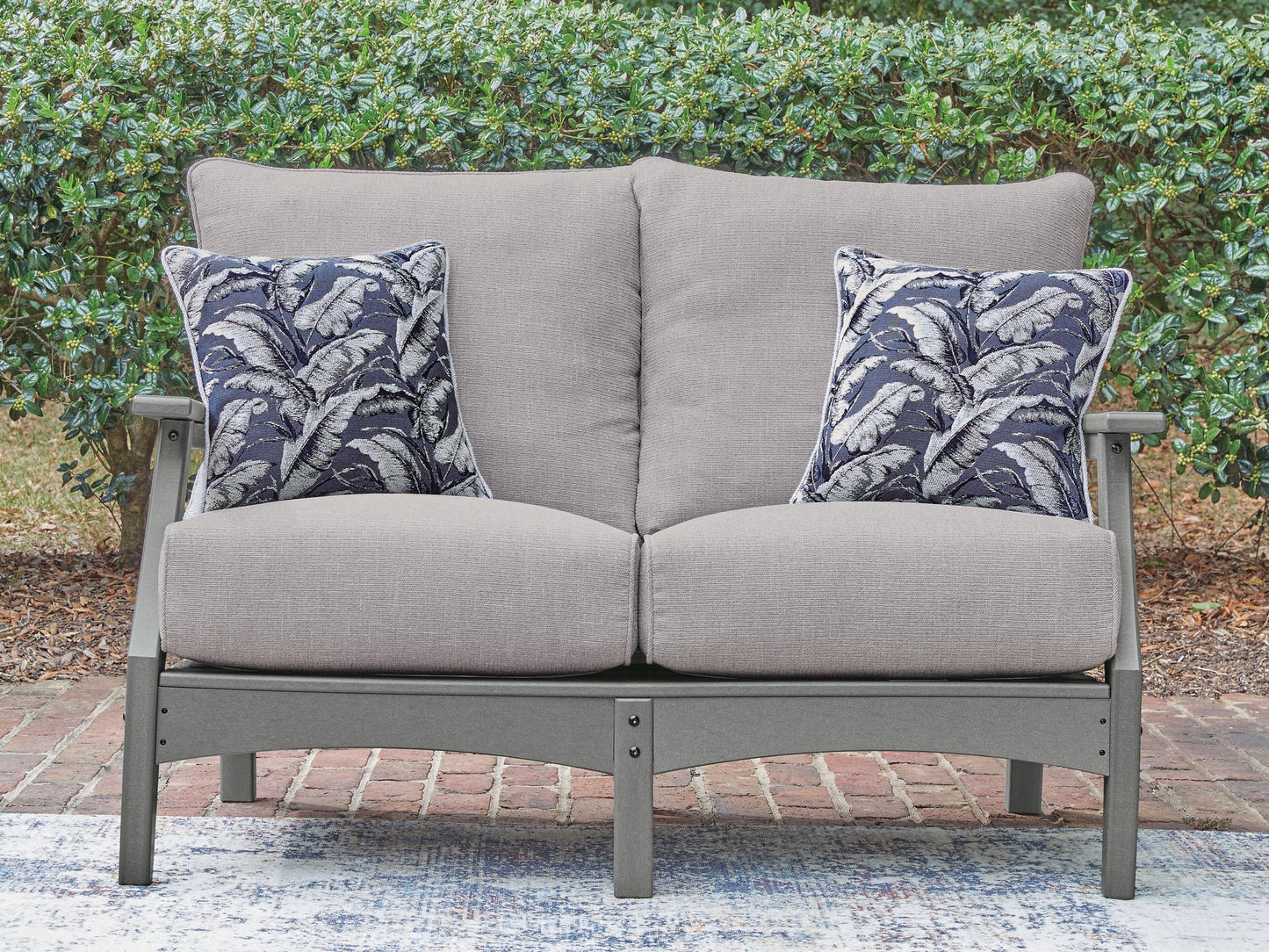 Cove Beach Loveseat w/Cushion